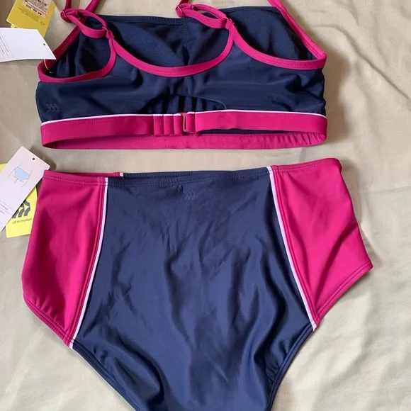 All In Motion women’s swimsuit 2 pc cranberry/ Navy size M - Picture 7 of 7